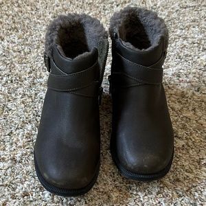 UGG Women's Benson II Ankle Boot